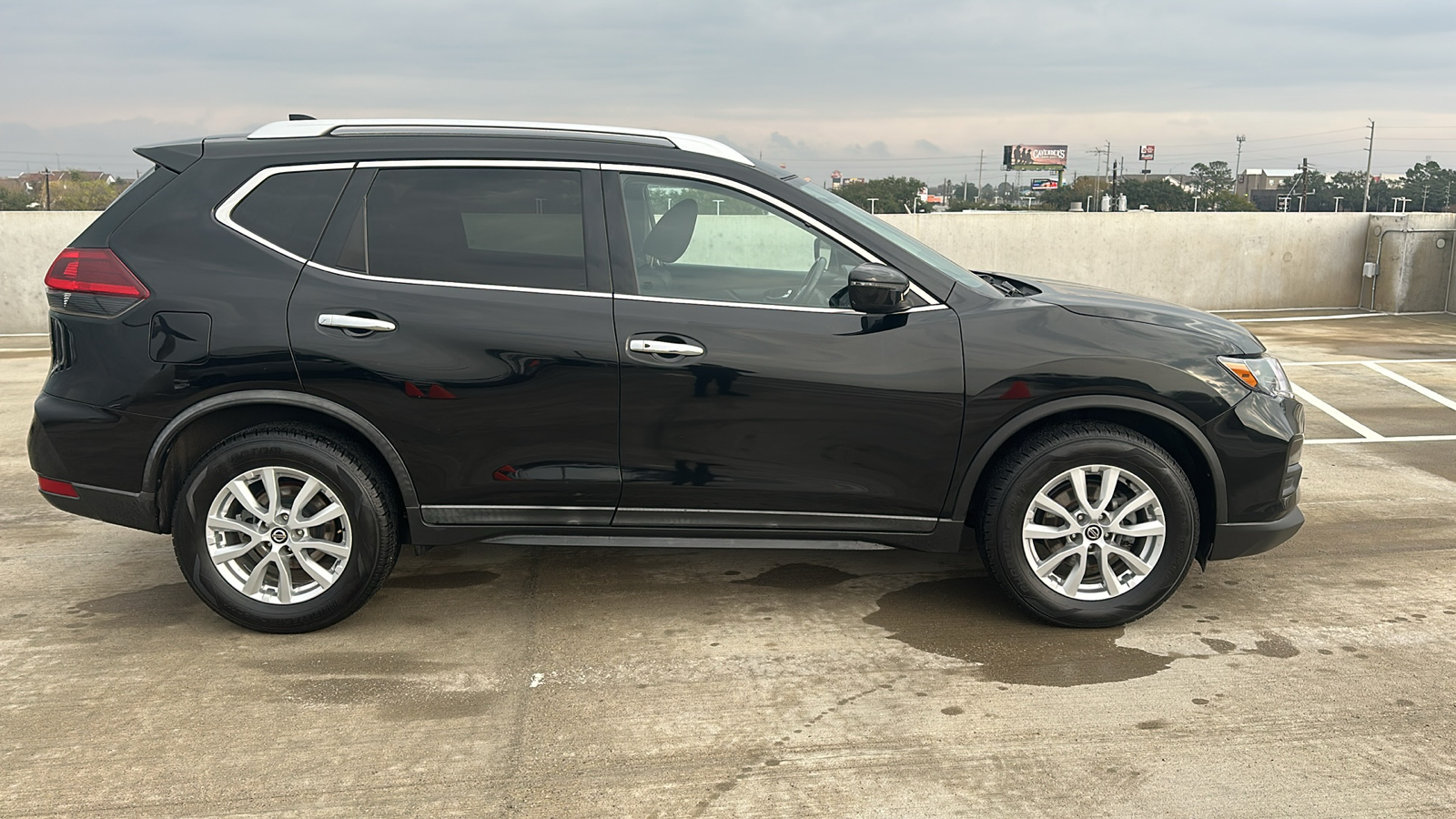 2018 Nissan Rogue SV 11