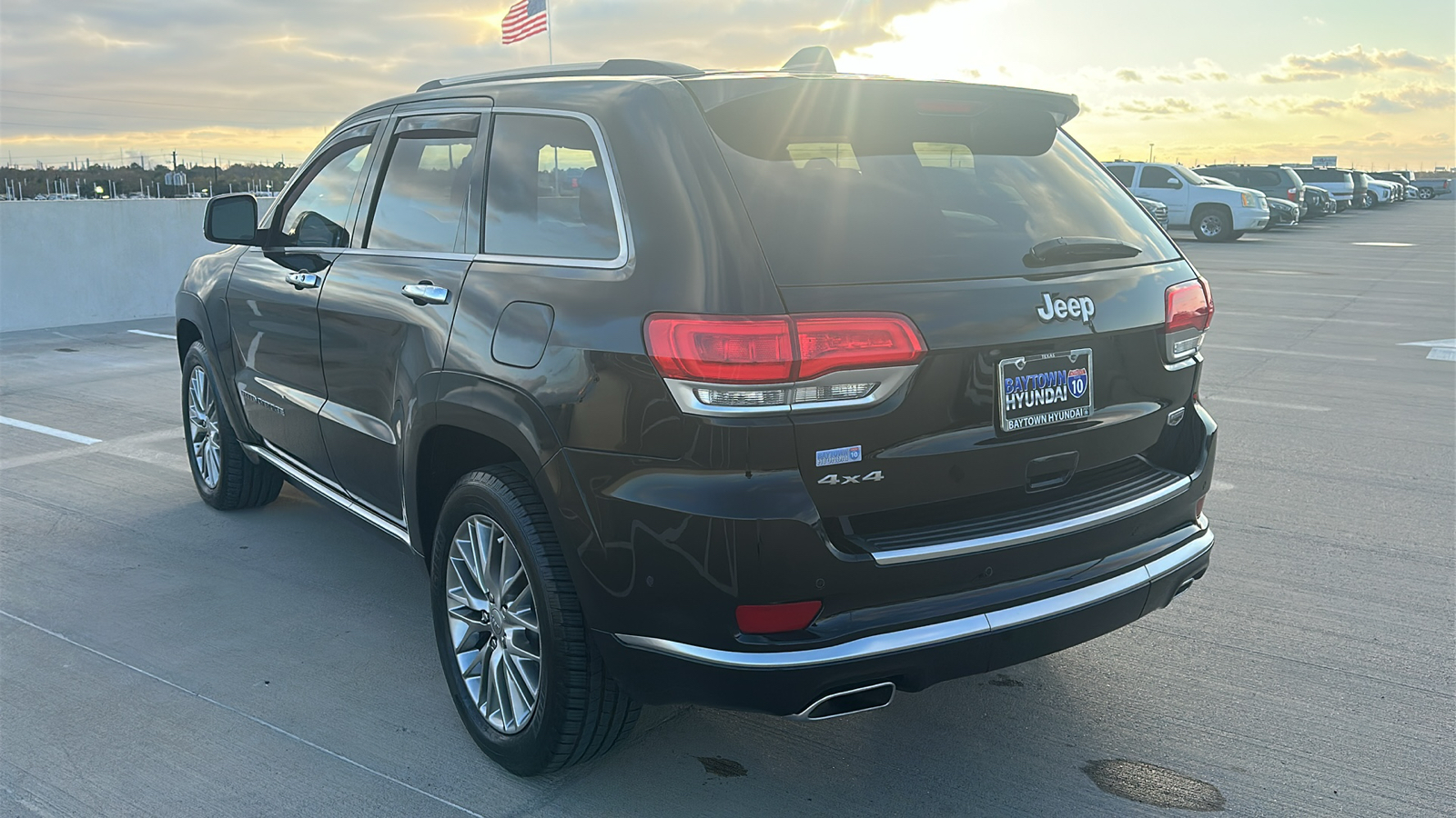 2017 Jeep Grand Cherokee Summit 10