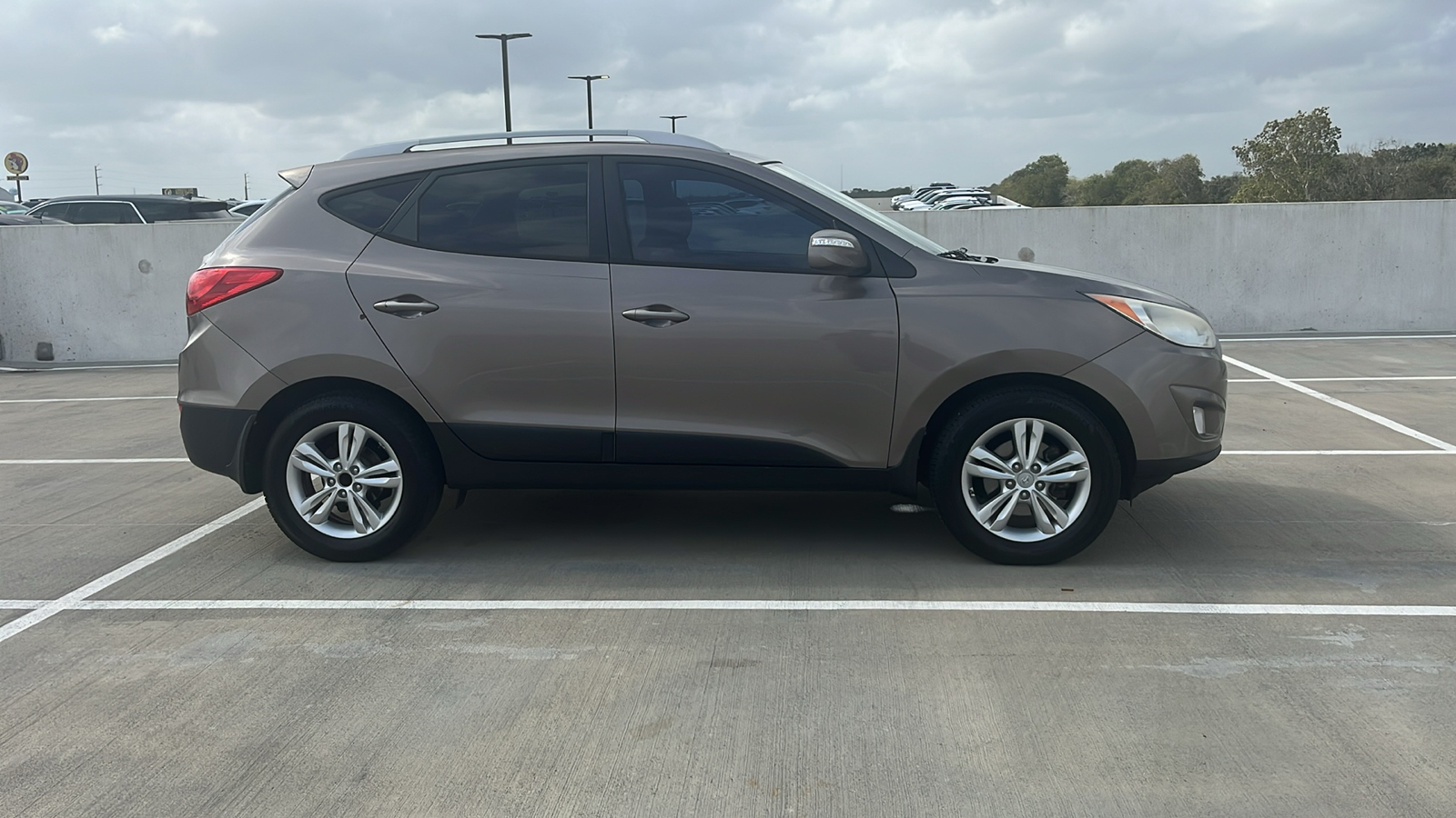 2013 Hyundai Tucson GLS 12