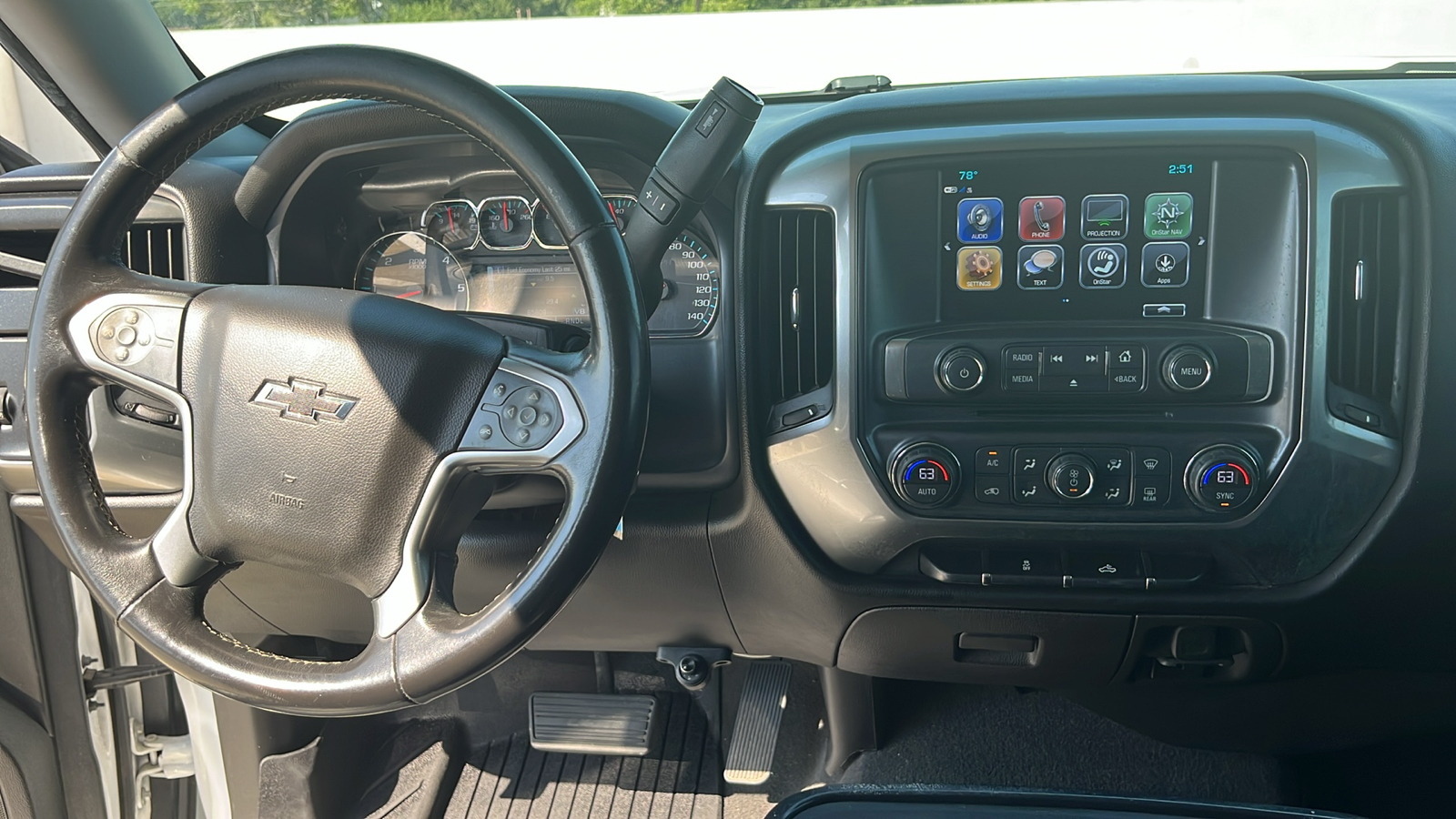 2018 Chevrolet Silverado 1500  23