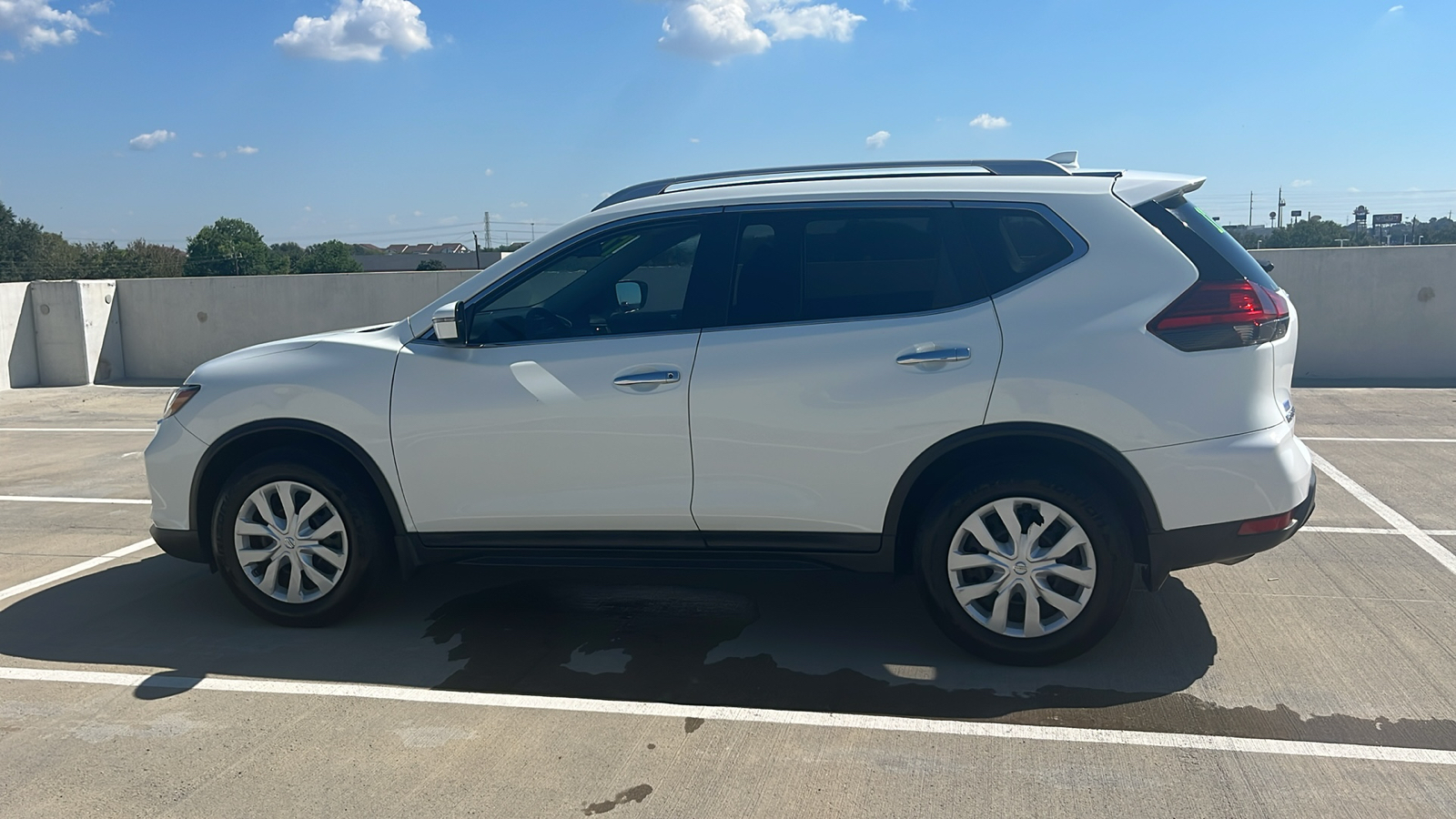 2017 Nissan Rogue S 8