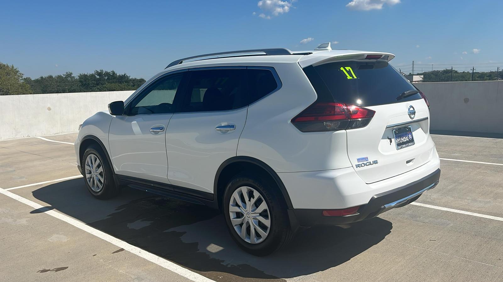 2017 Nissan Rogue S 9