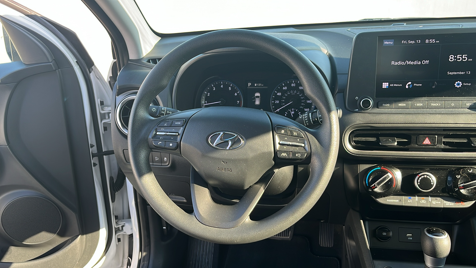 2022 Hyundai Kona SEL 26