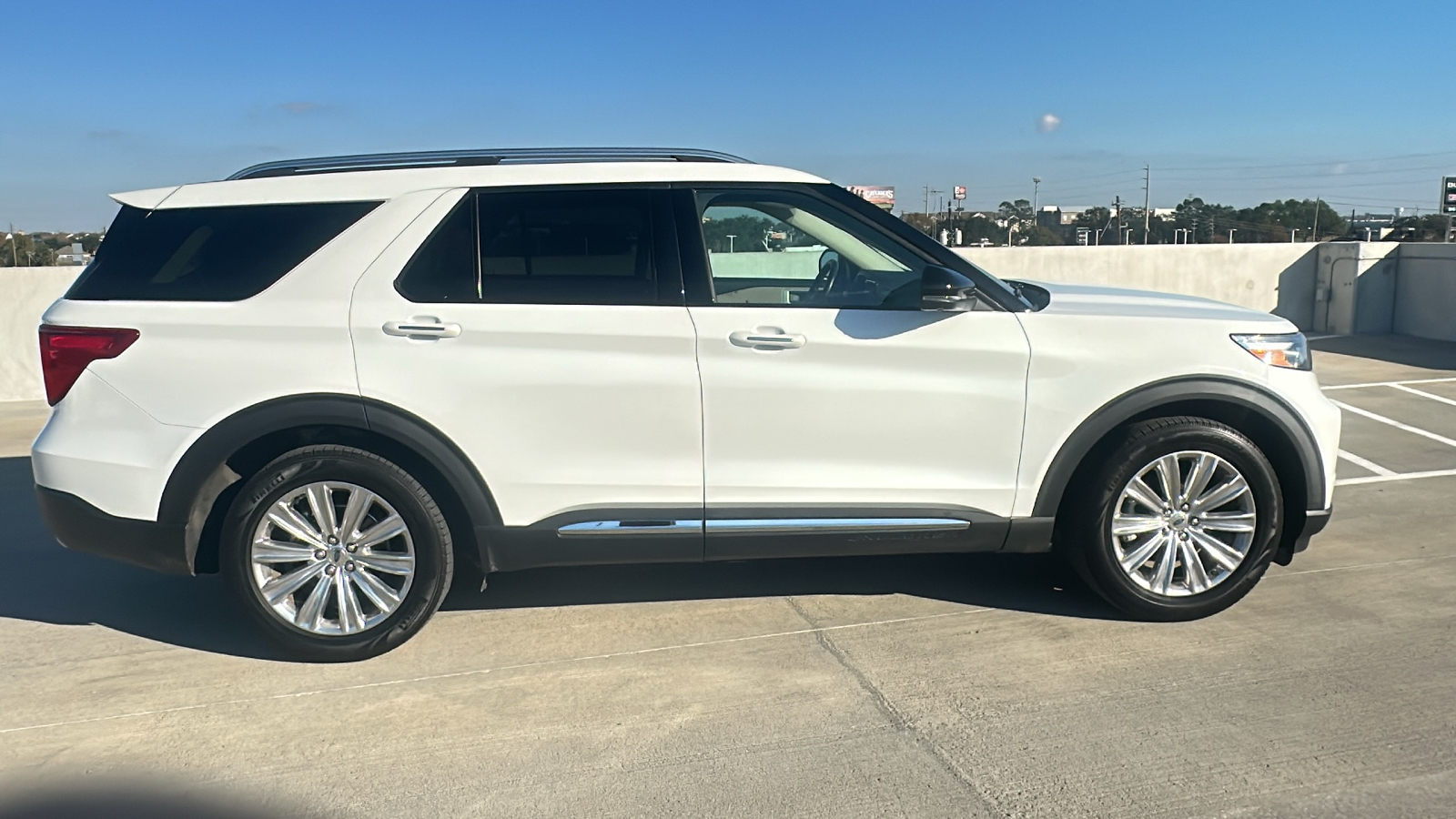 2020 Ford Explorer Limited 12