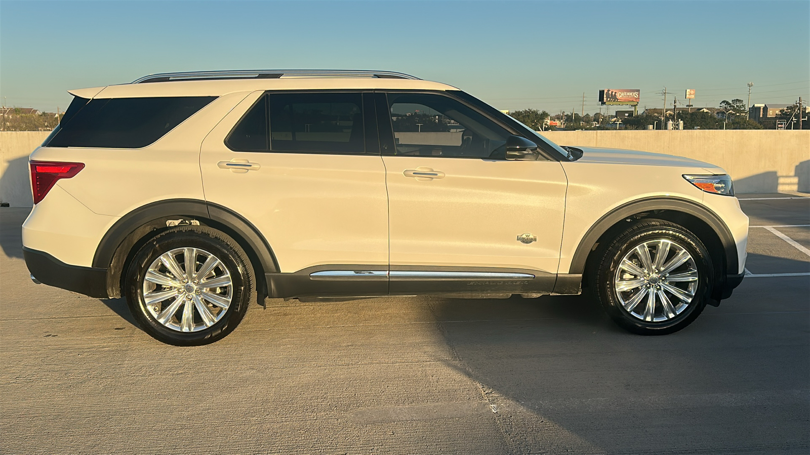 2023 Ford Explorer King Ranch 12