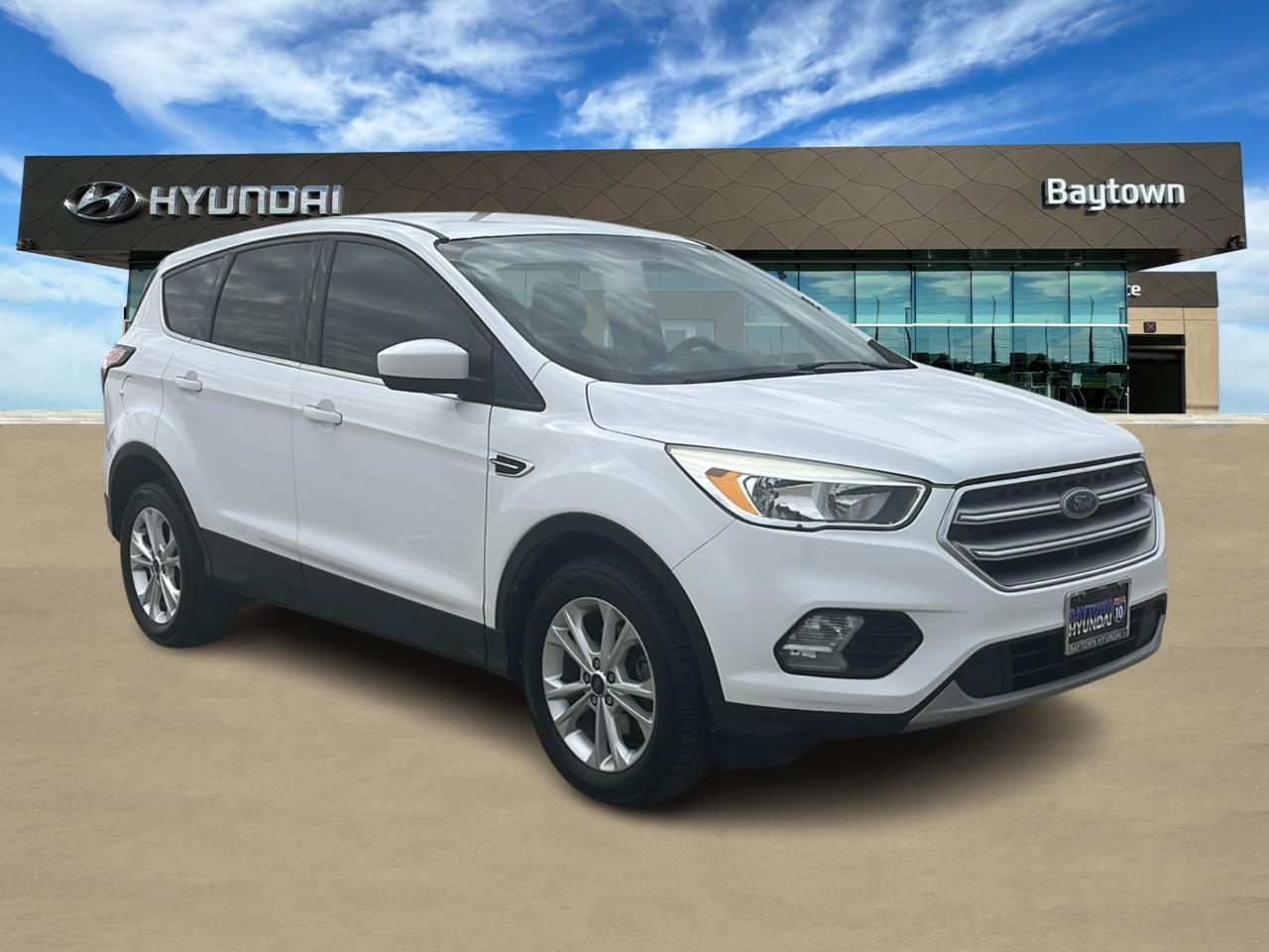 2017 Ford Escape SE 1