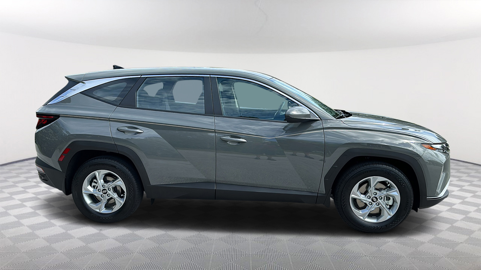 2024 Hyundai Tucson SE 8