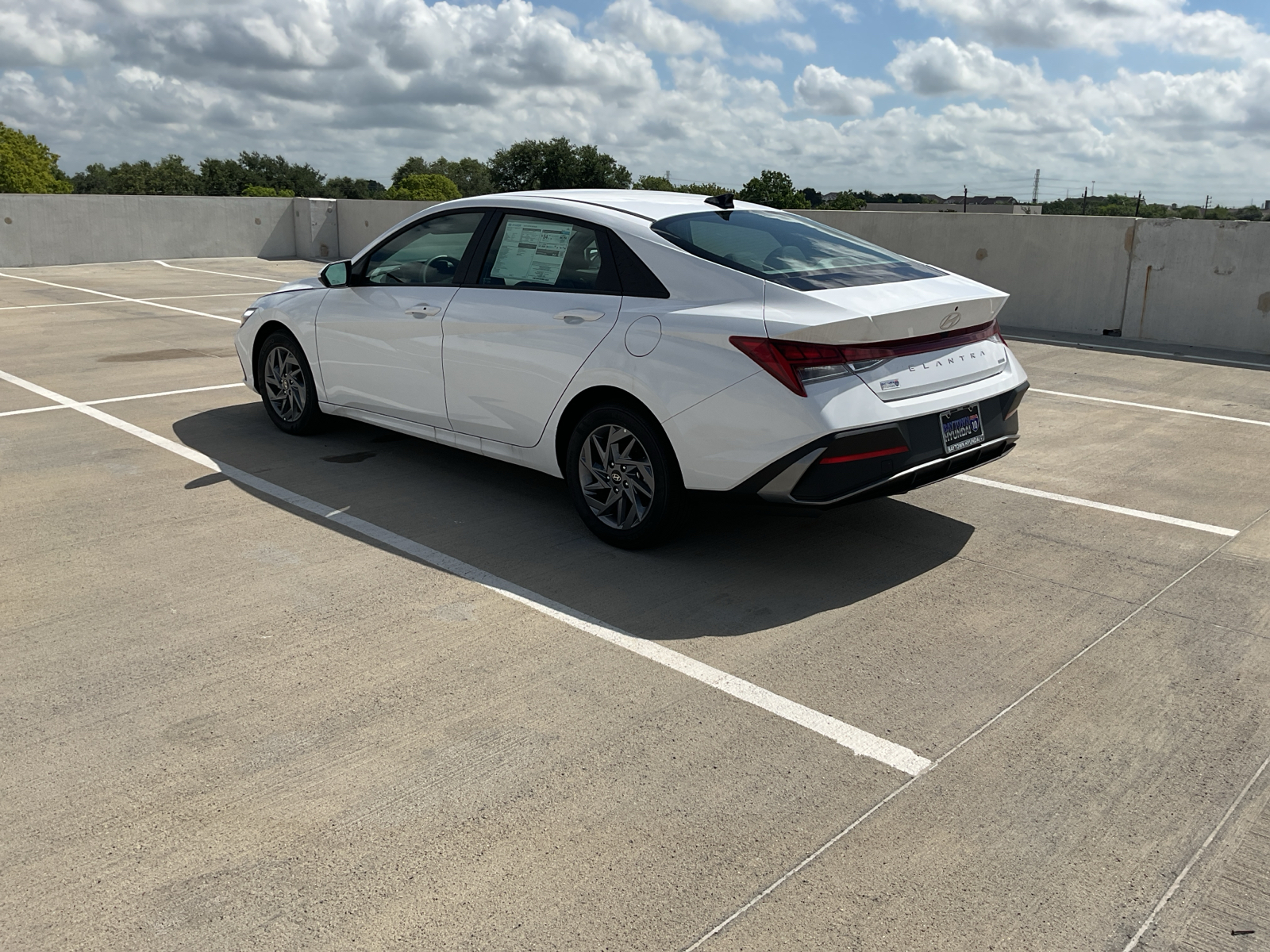 2024 Hyundai Elantra Hybrid Blue 3