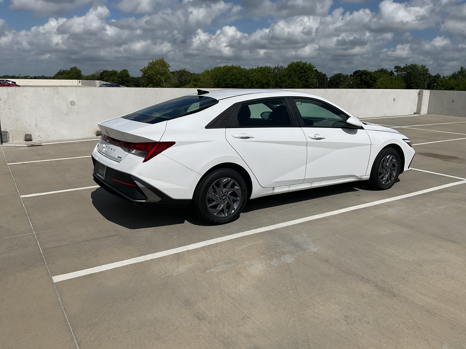 2024 Hyundai Elantra Hybrid Blue 5