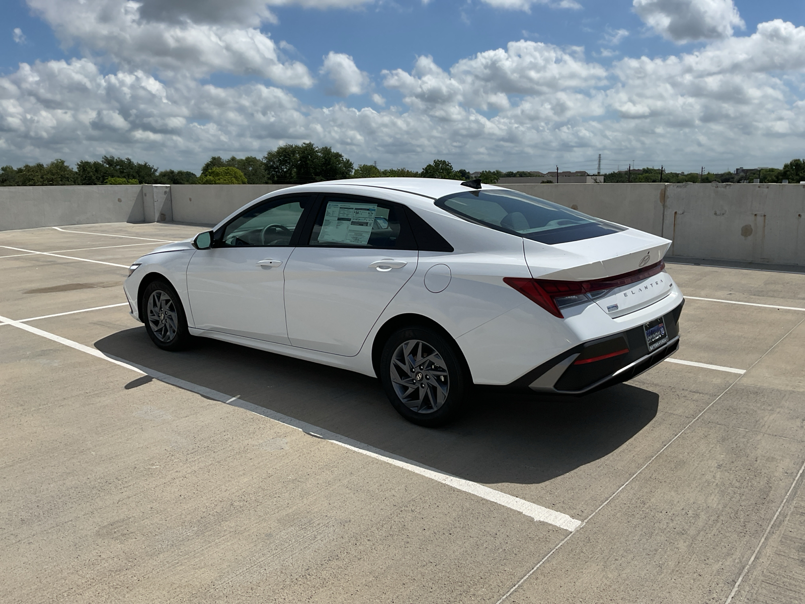 2024 Hyundai Elantra Hybrid Blue 3