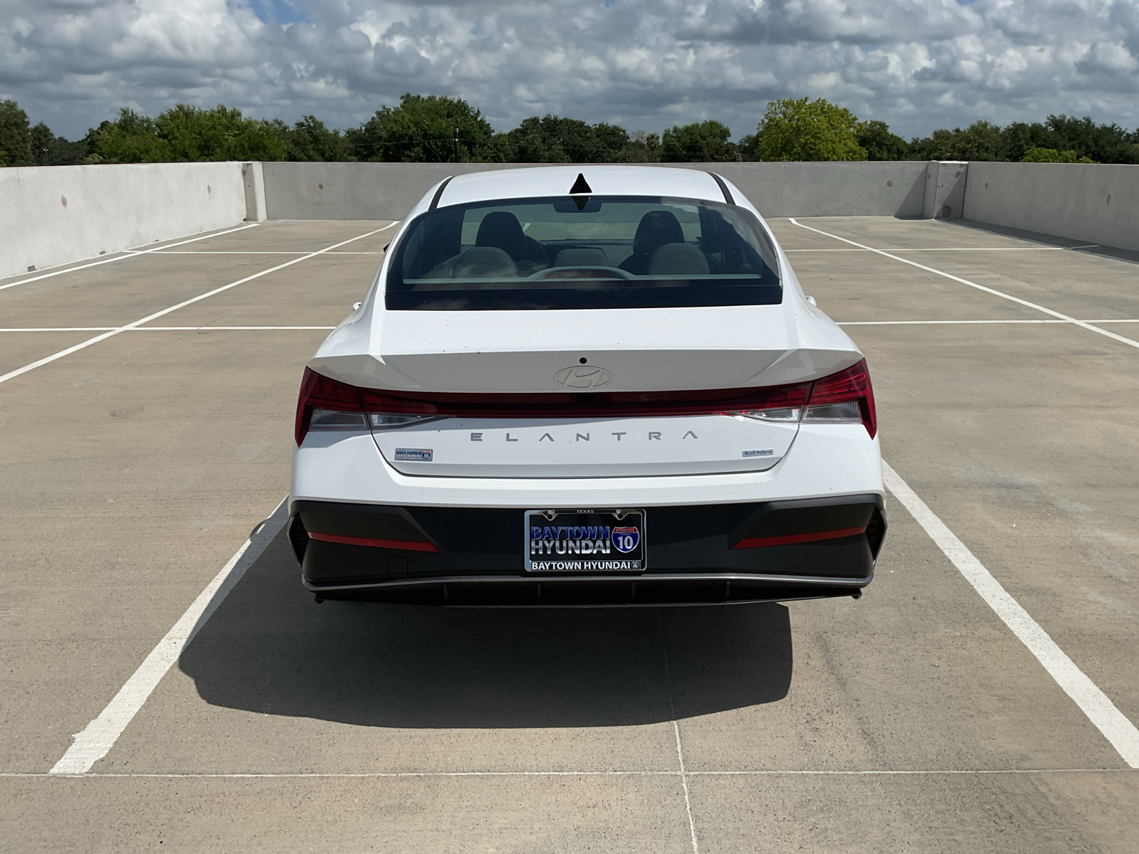 2024 Hyundai Elantra Hybrid Blue 4