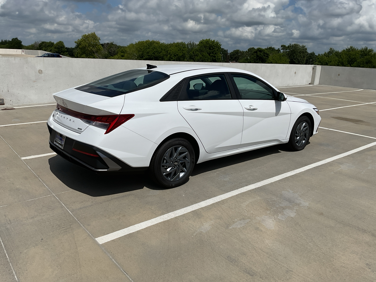 2024 Hyundai Elantra Hybrid Blue 5