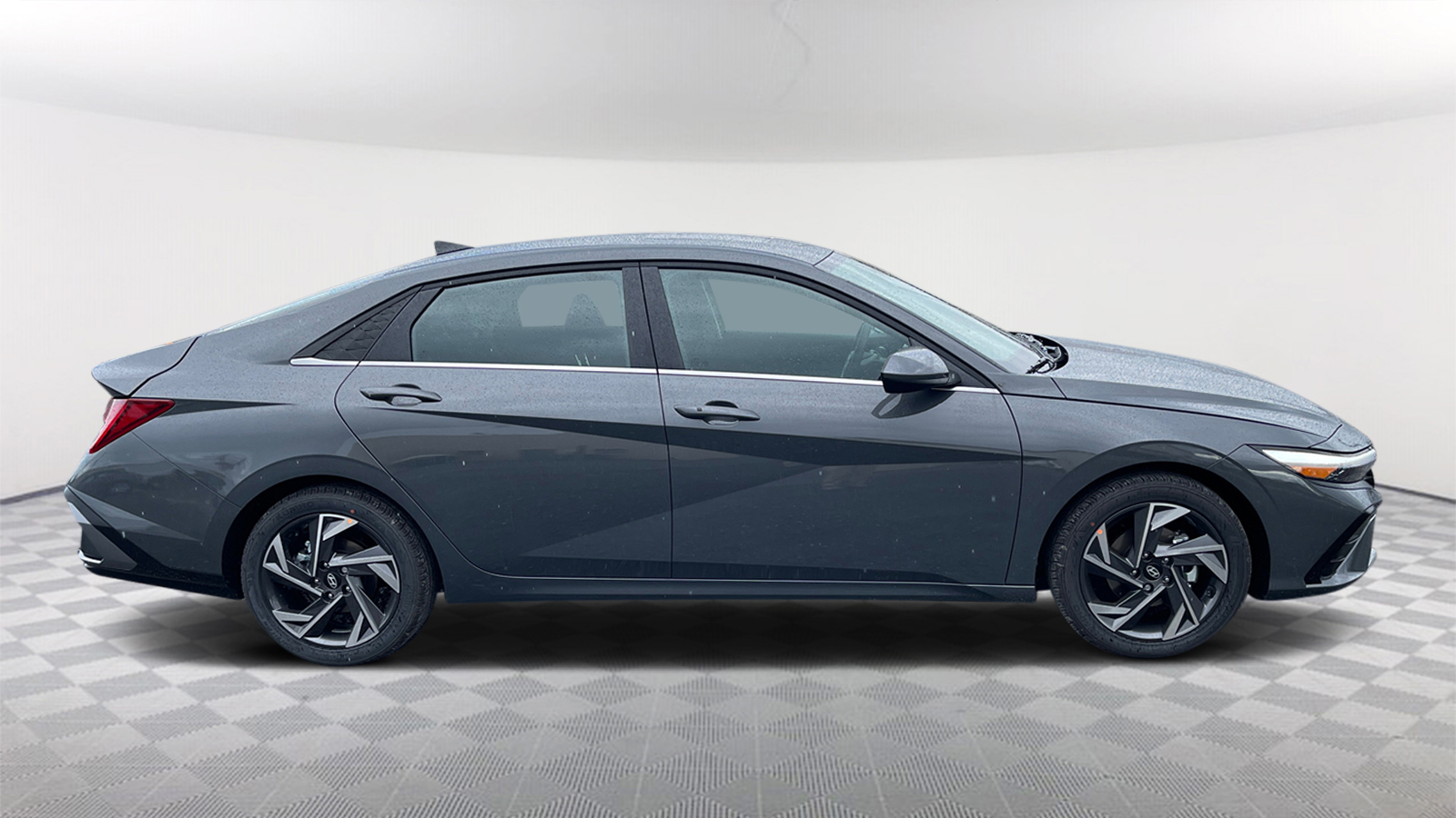 2024 Hyundai Elantra SEL 4