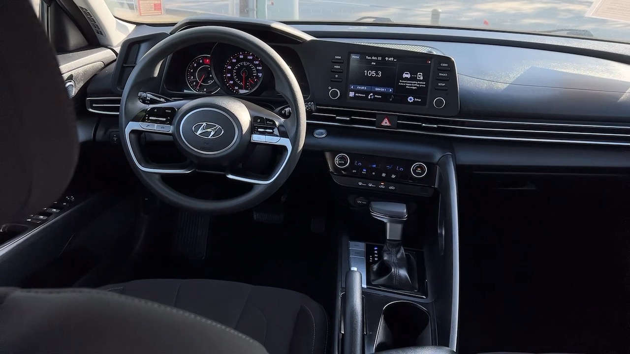 2021 Hyundai Elantra SEL 21