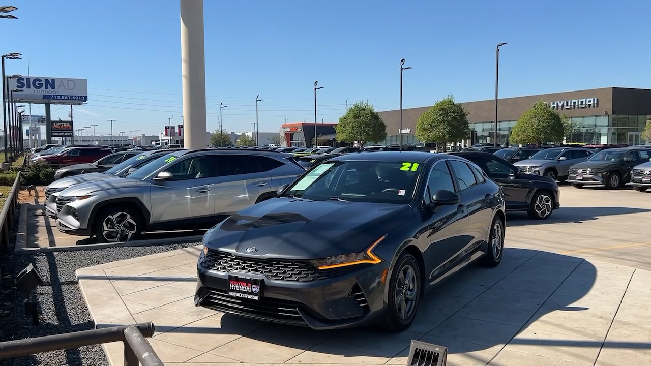 2021 Kia K5 LXS 37