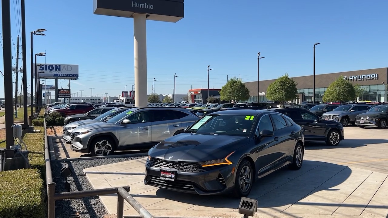 2021 Kia K5 LXS 38