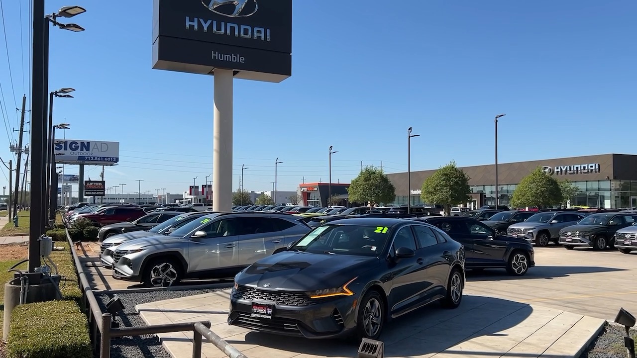 2021 Kia K5 LXS 39