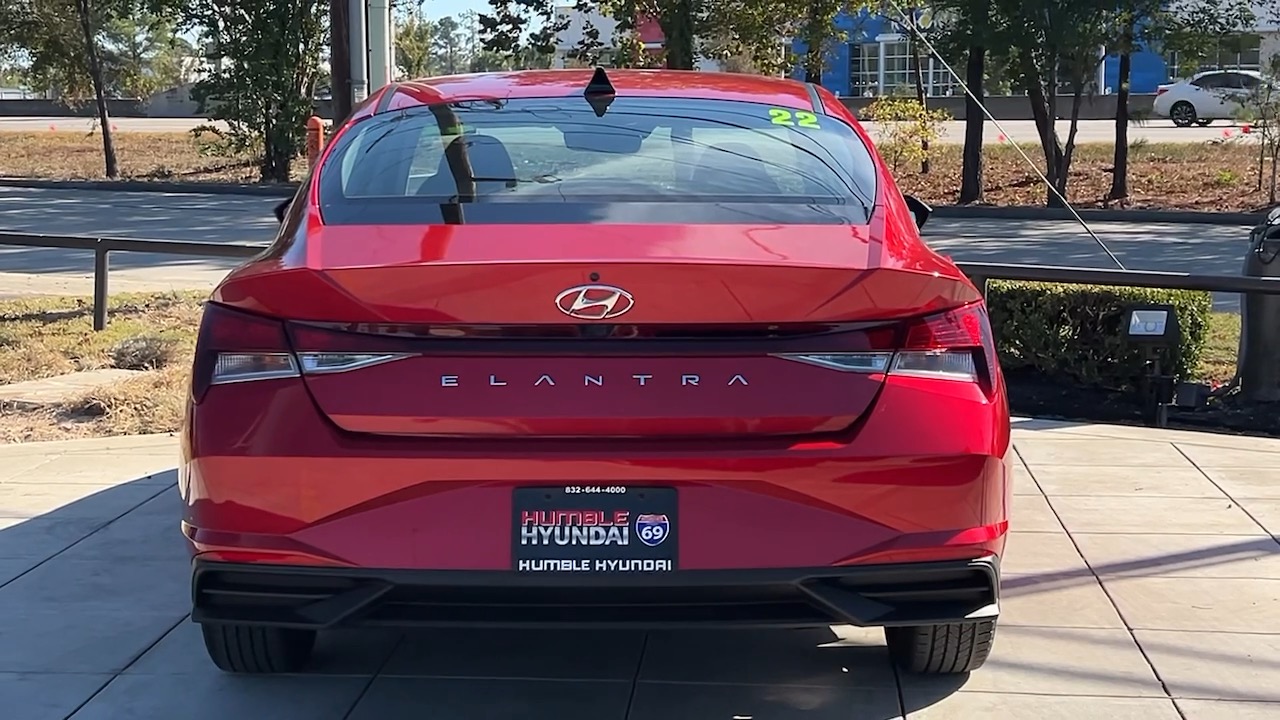 2022 Hyundai Elantra SEL 17