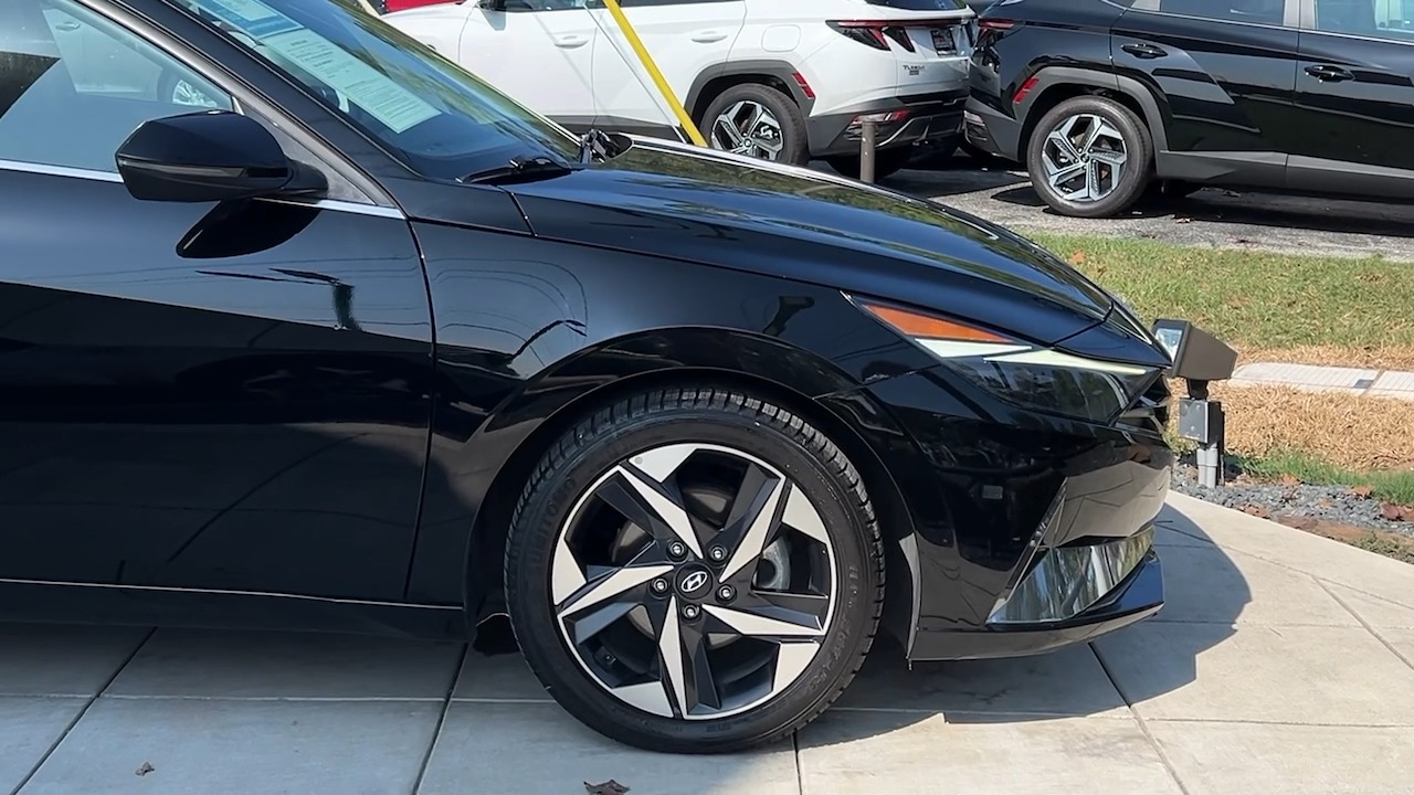 2021 Hyundai Elantra Limited 10