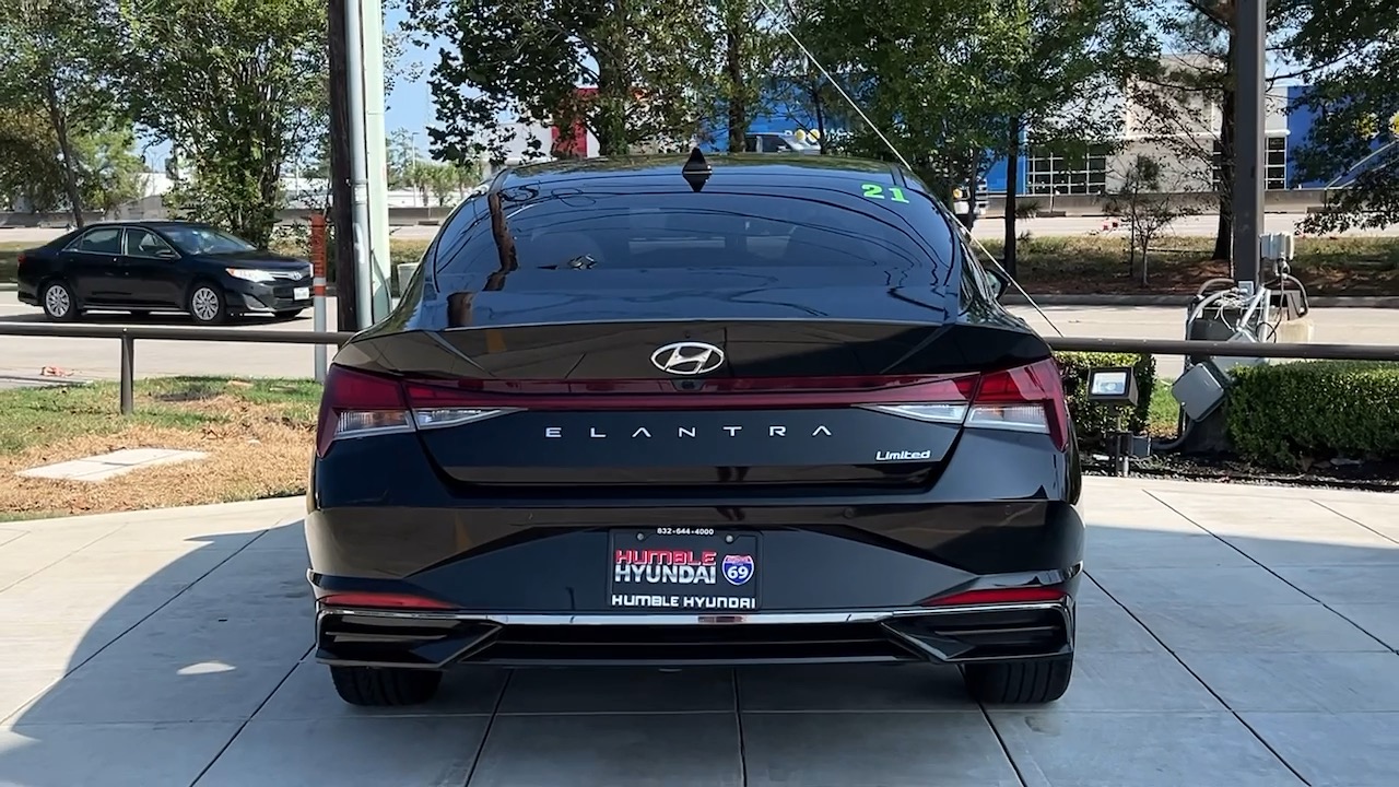 2021 Hyundai Elantra Limited 17