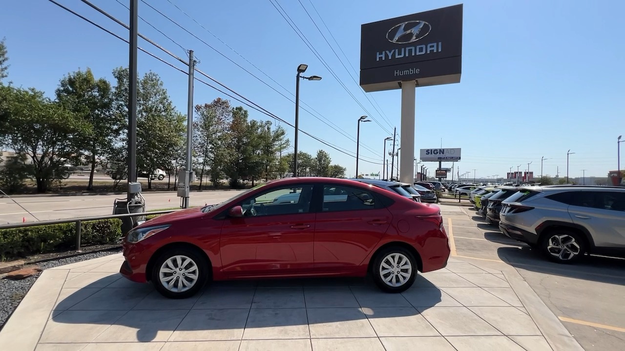 2021 Hyundai Accent SE 2