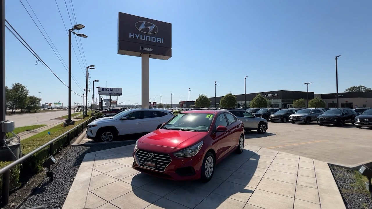 2021 Hyundai Accent SE 8