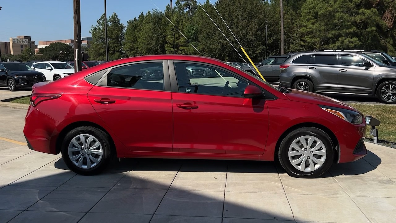 2021 Hyundai Accent SE 15