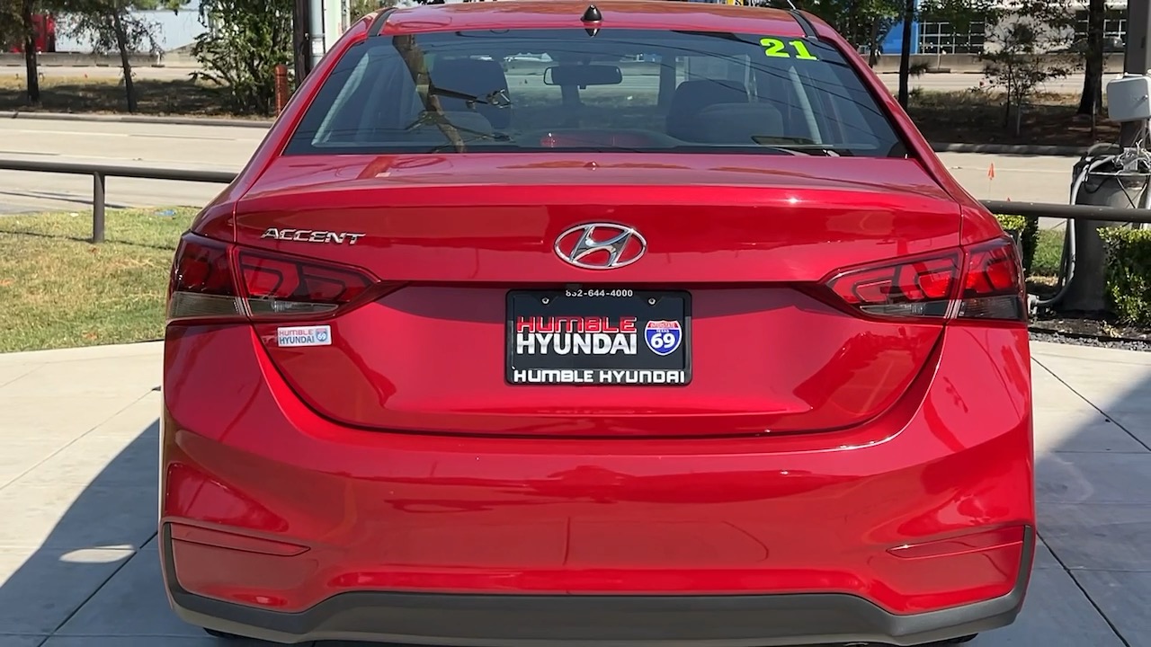 2021 Hyundai Accent SE 17