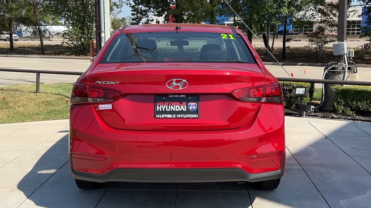 2021 Hyundai Accent SE 18