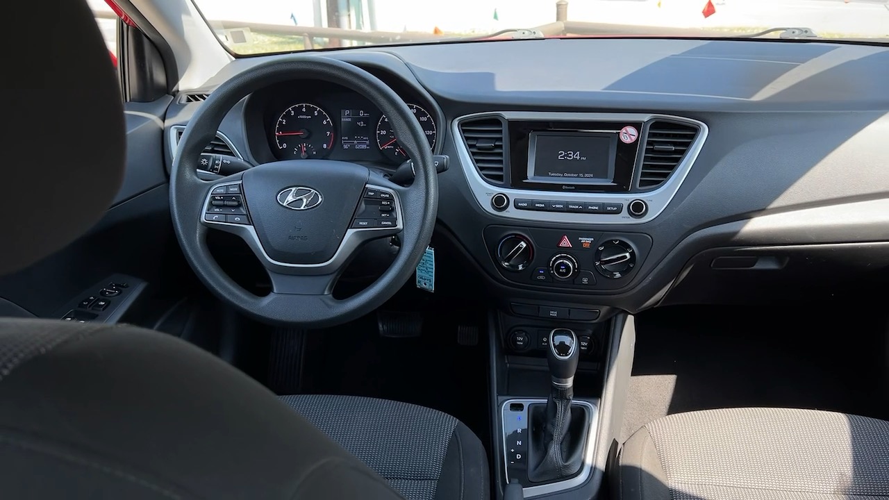 2021 Hyundai Accent SE 22