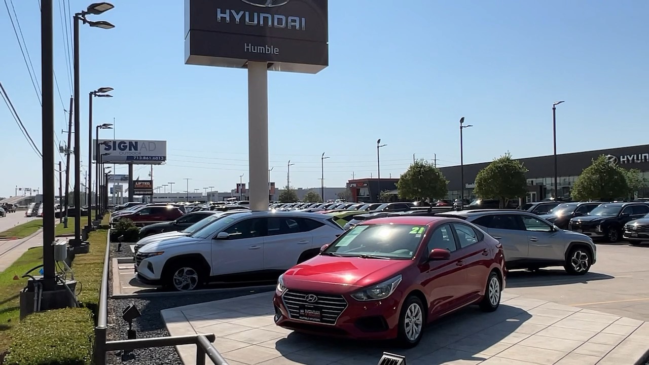 2021 Hyundai Accent SE 38