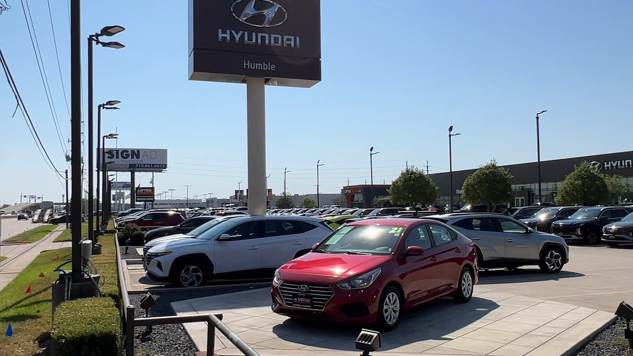 2021 Hyundai Accent SE 39