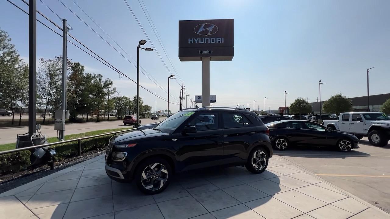 2023 Hyundai Venue SEL 4