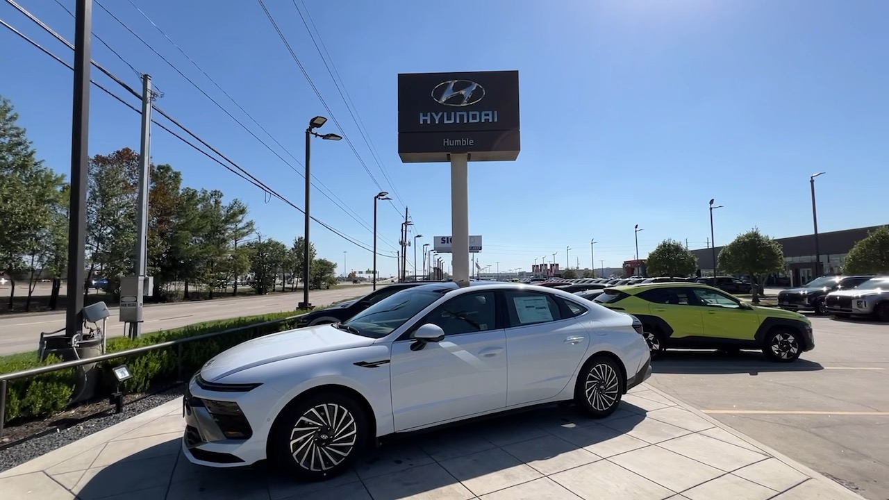 2024 Hyundai Sonata Hybrid Limited 4