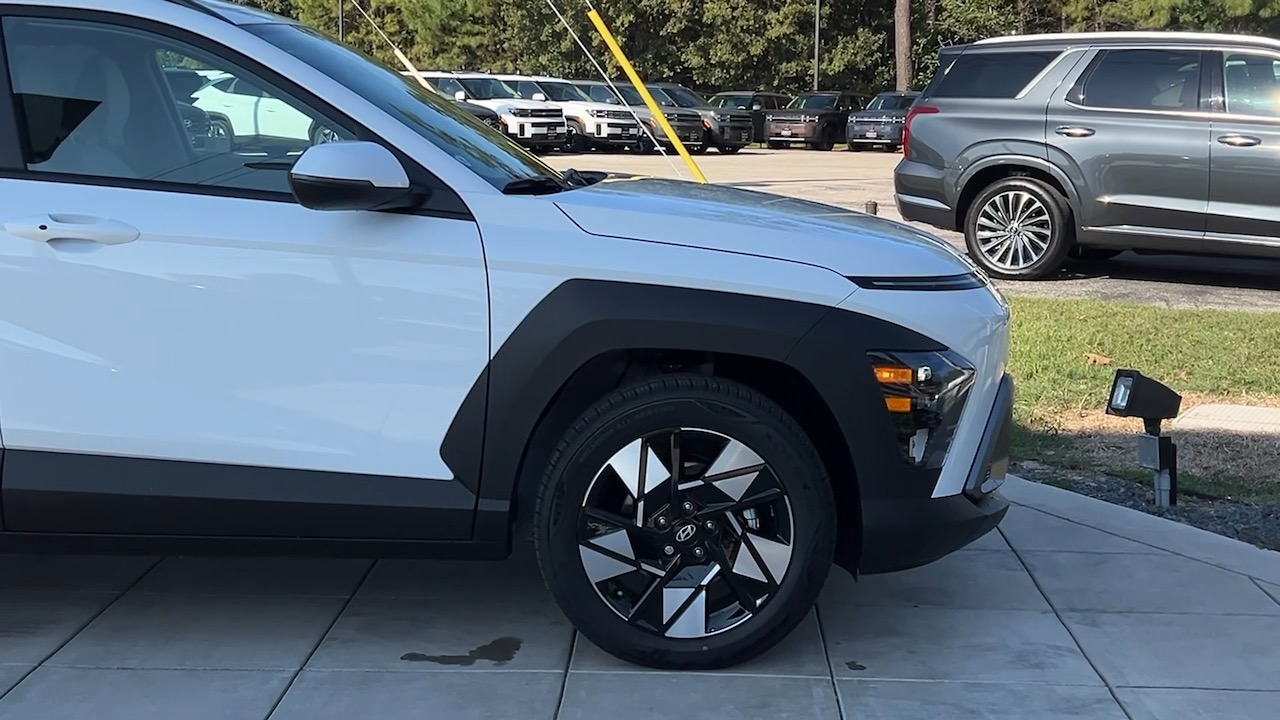 2025 Hyundai Kona SEL 11