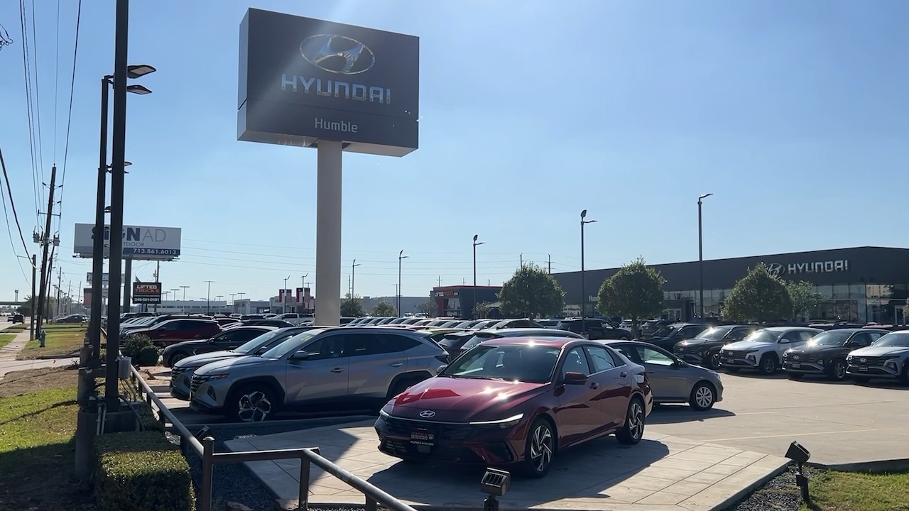 2024 Hyundai Elantra Limited 40