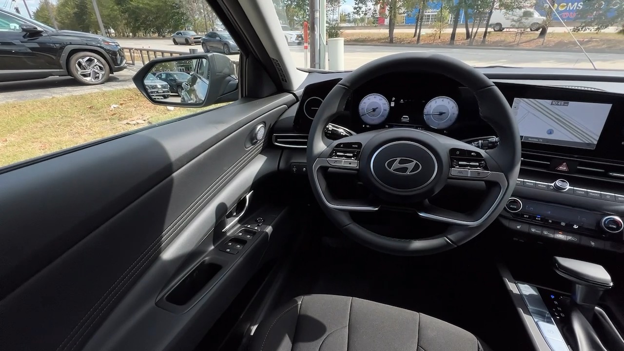 2025 Hyundai Elantra SEL Convenience 20