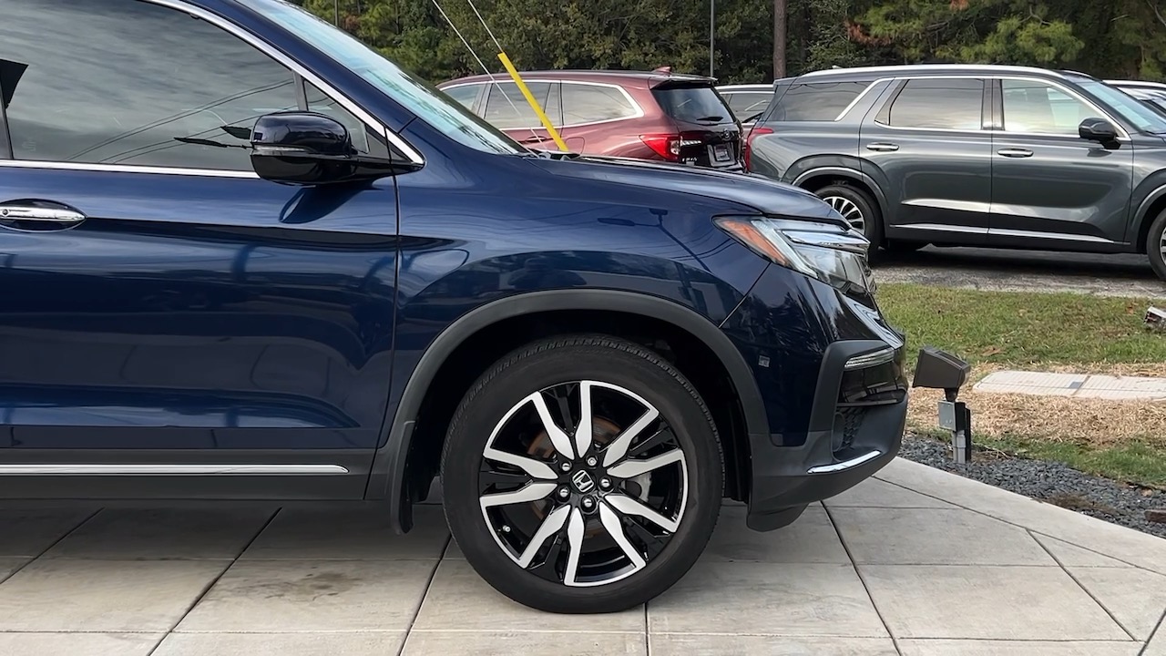 2022 Honda Pilot Touring 7-Passenger 13