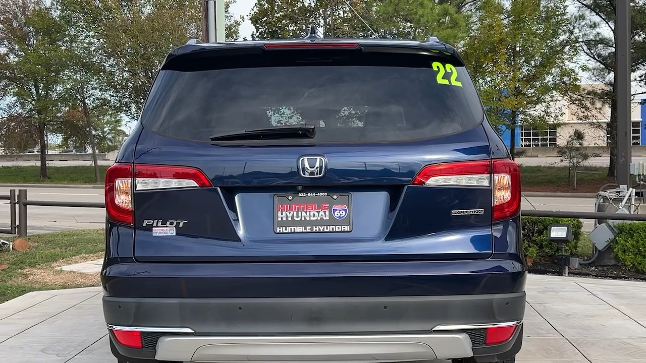 2022 Honda Pilot Touring 7-Passenger 17