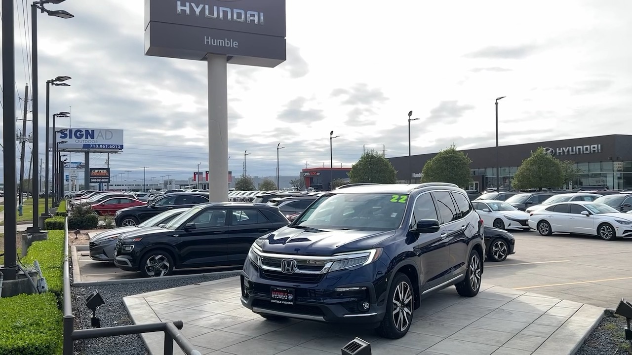 2022 Honda Pilot Touring 7-Passenger 38