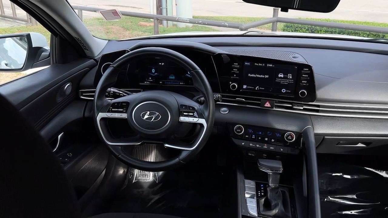 2021 Hyundai Elantra SEL 20