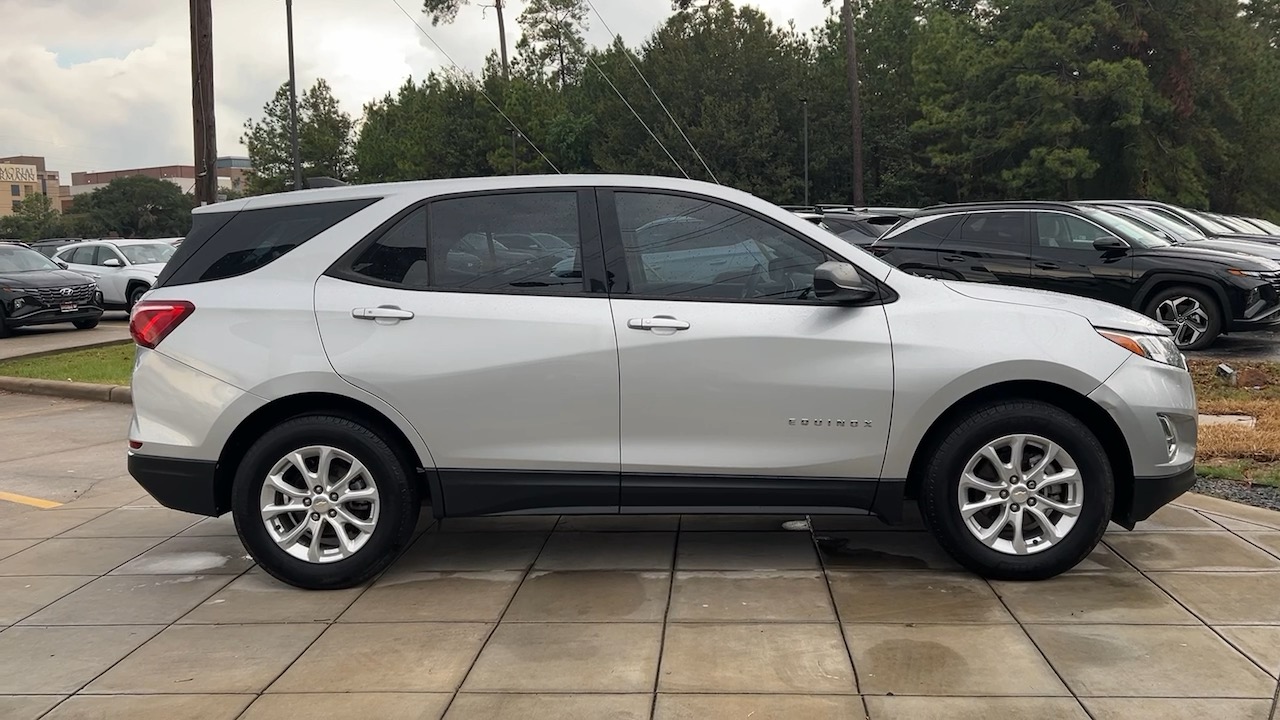 2018 Chevrolet Equinox LS 14