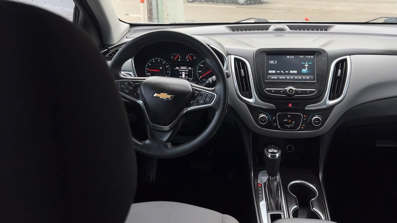 2018 Chevrolet Equinox LS 19