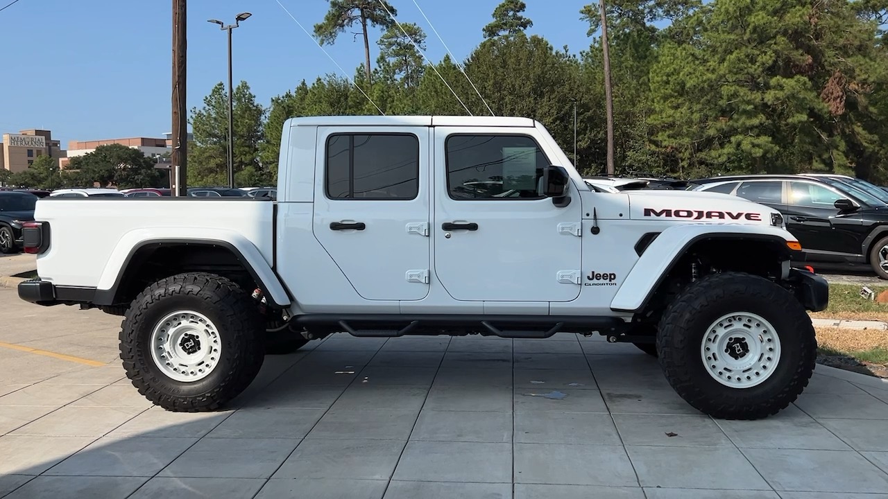 2022 Jeep Gladiator Mojave 14