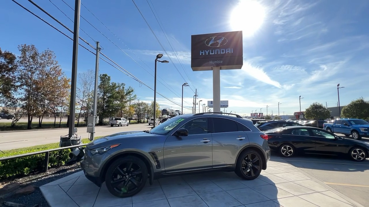 2017 INFINITI QX70 Base 3