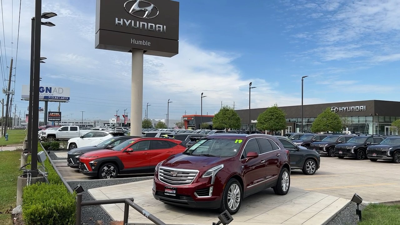 2018 Cadillac XT5 Premium Luxury FWD 40