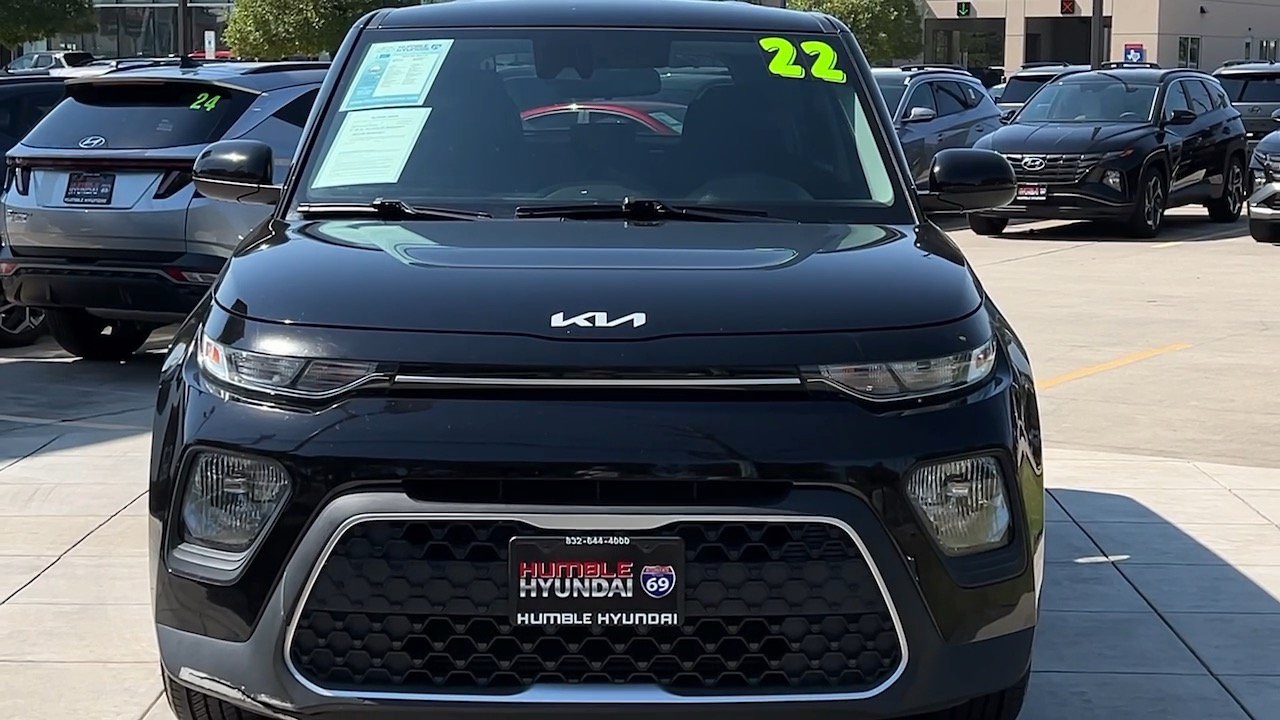 2022 Kia Soul LX 8