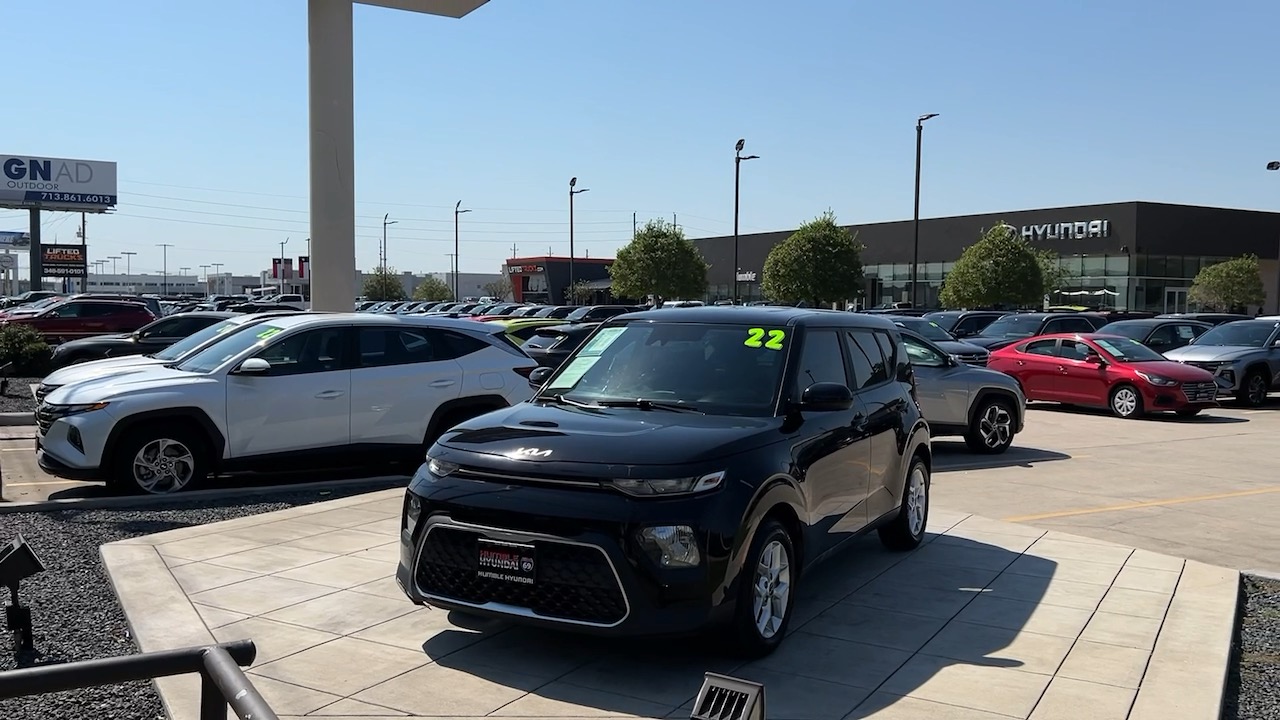 2022 Kia Soul LX 37