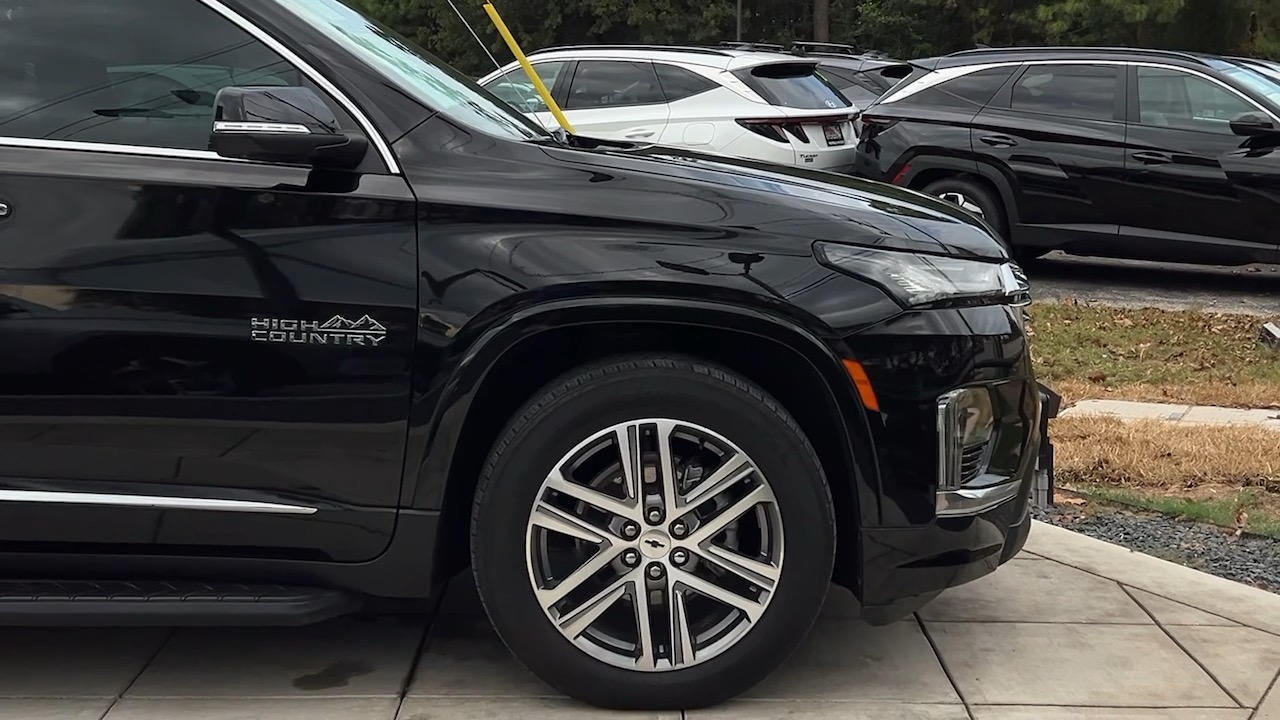 2022 Chevrolet Traverse High Country 11