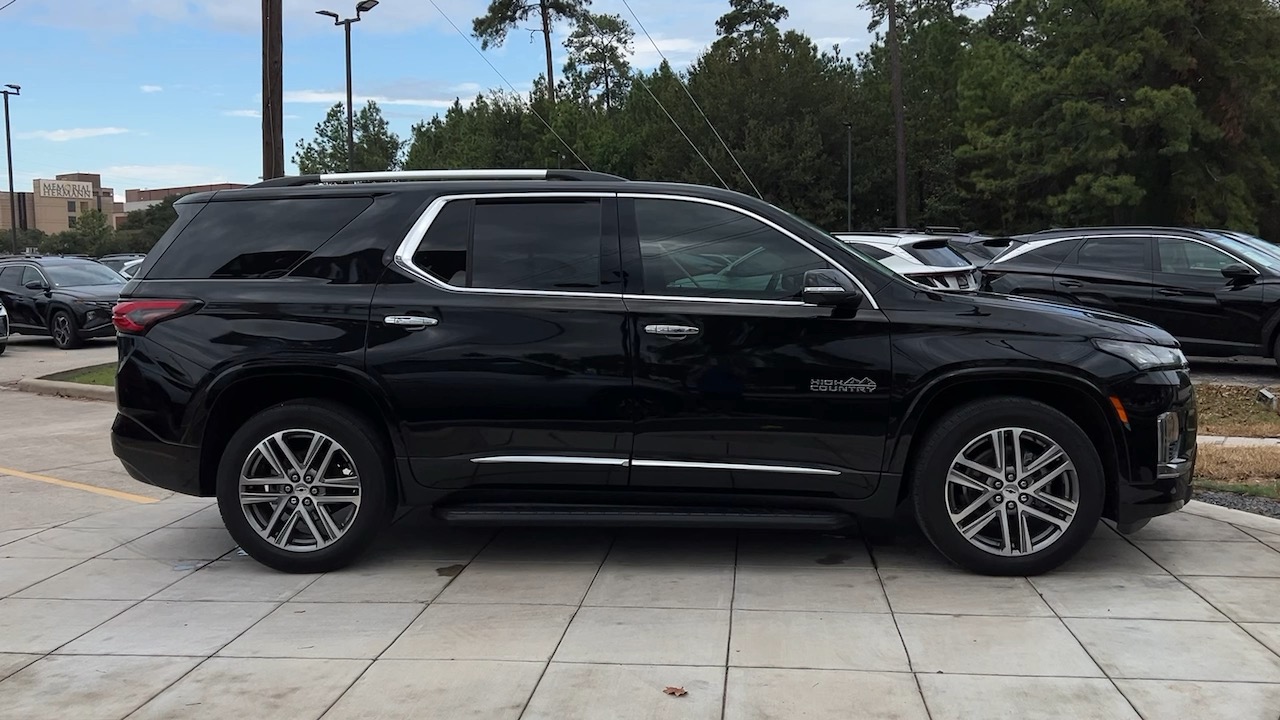 2022 Chevrolet Traverse High Country 14